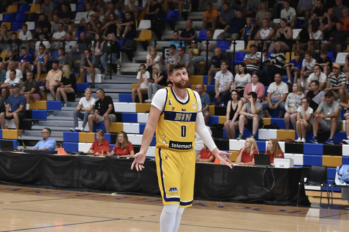 亚博官网 -火箭热火大规模冲突视频