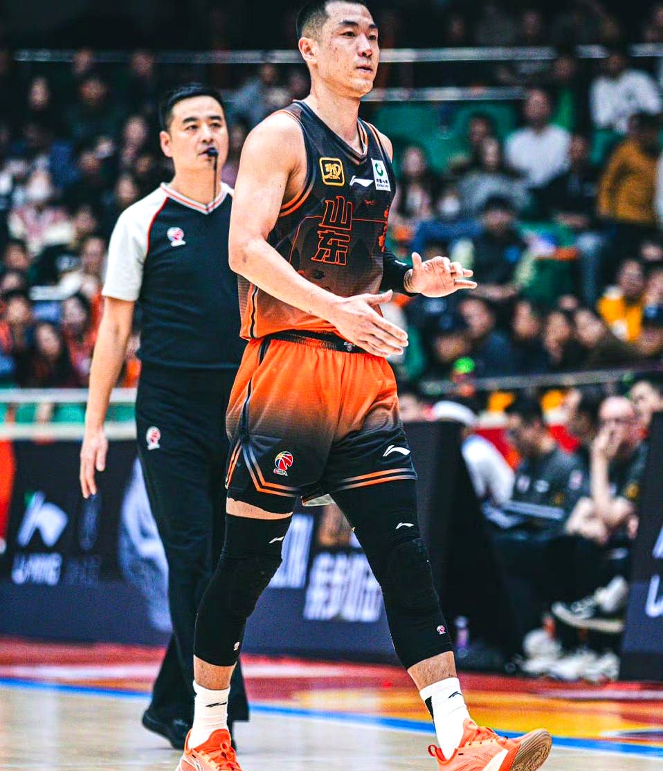 亚博体育入口 -山东男篮内线