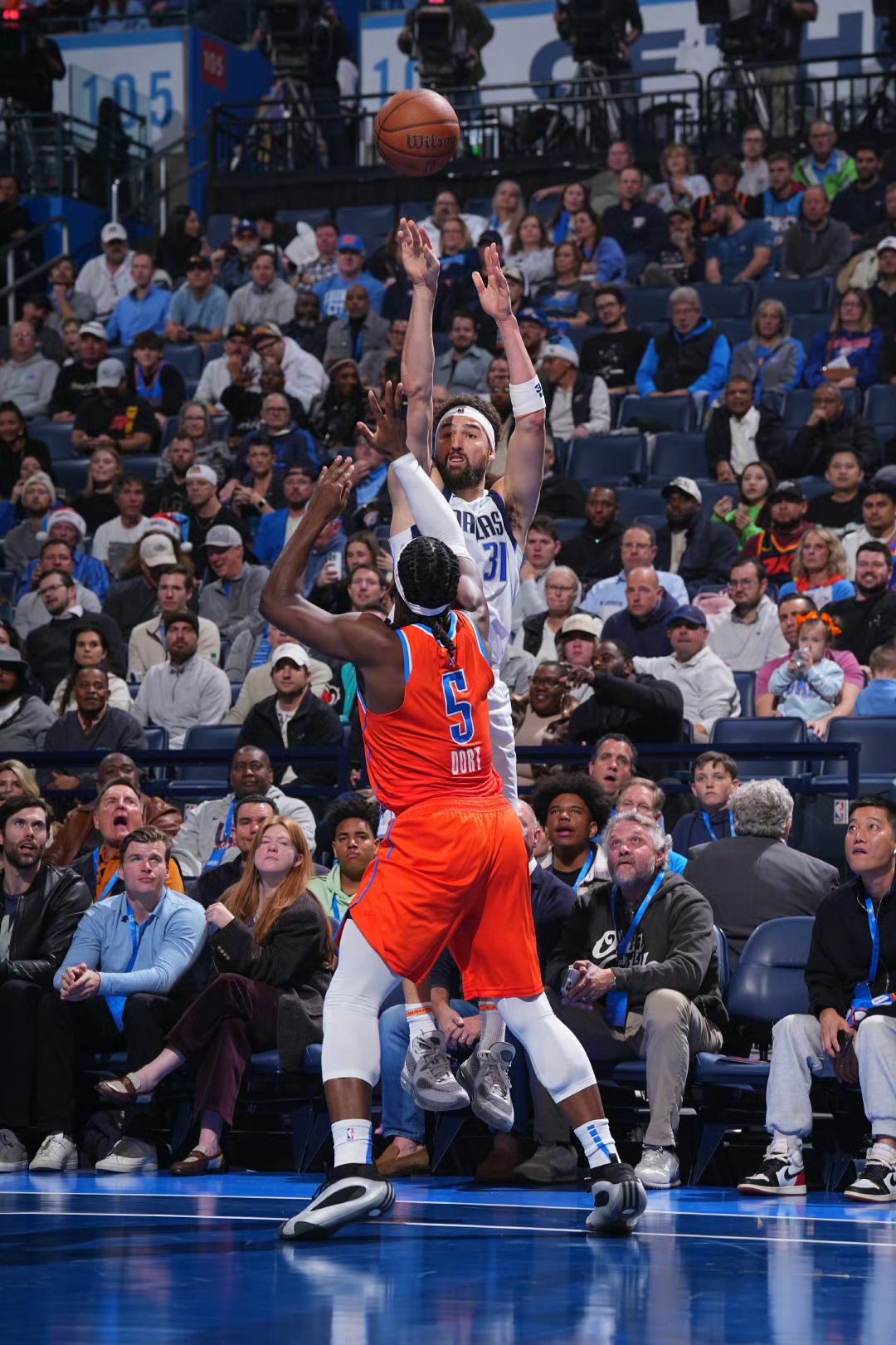 亚博体育 -包含加时末段突围战来临，圣安东尼奥马刺围绕NBA常规赛门线救险，媒体盛赞，年轻球员得到机会的词条